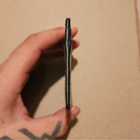 GG Supreme Card Case / Gucci Card Holder / Gucci Card Wallet - Picture 2 of 7